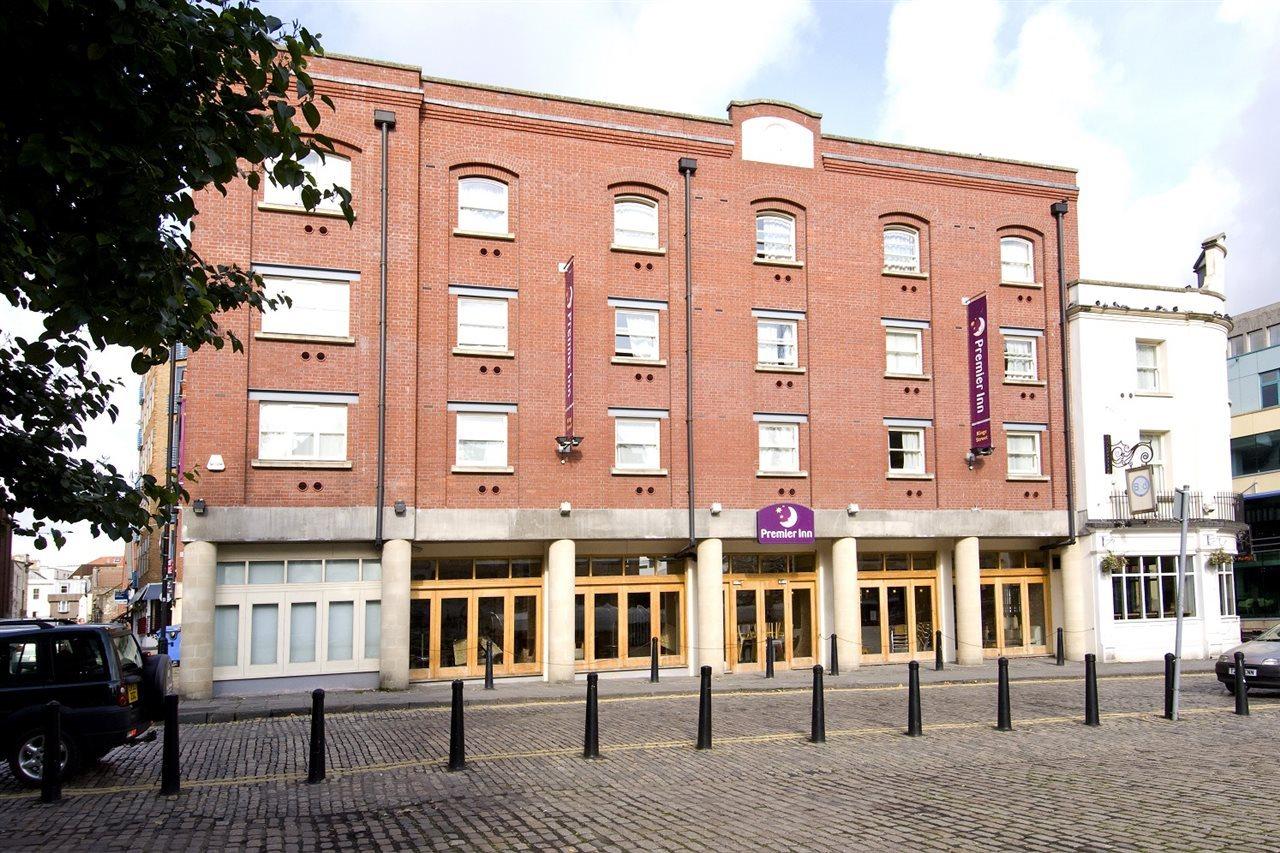 Premier Inn Bristol City Centre King Street Экстерьер фото
