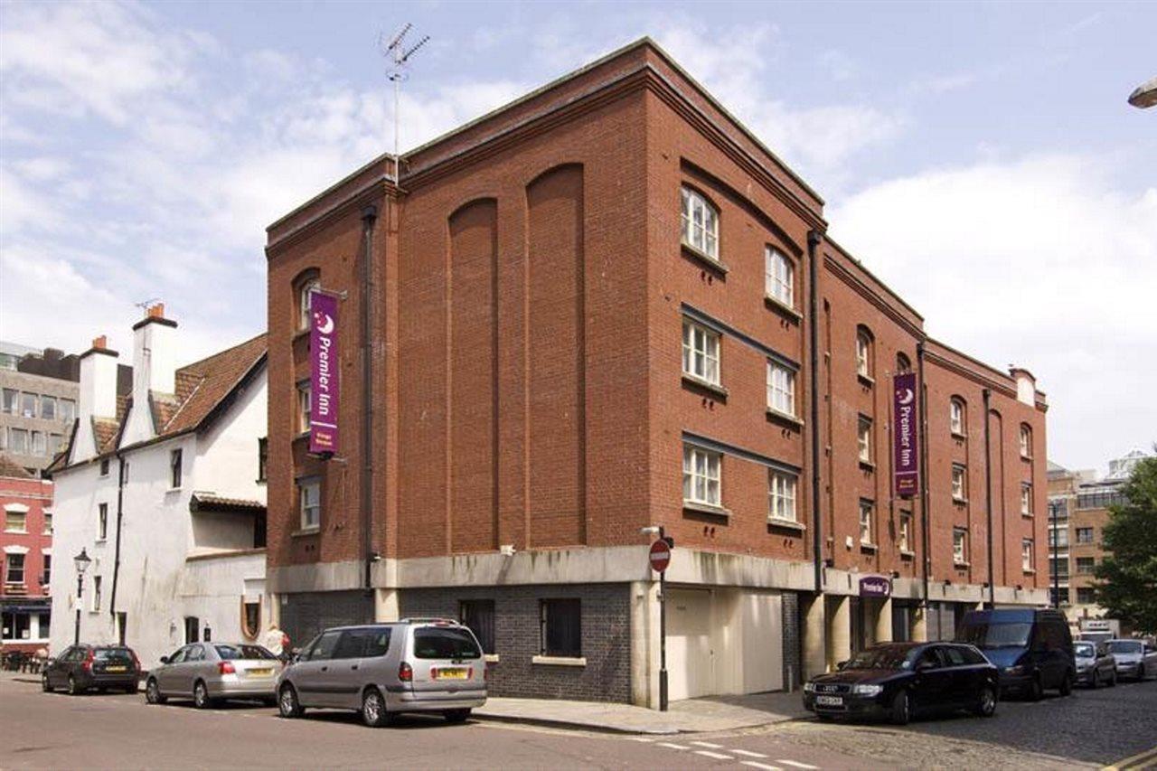 Premier Inn Bristol City Centre King Street Экстерьер фото