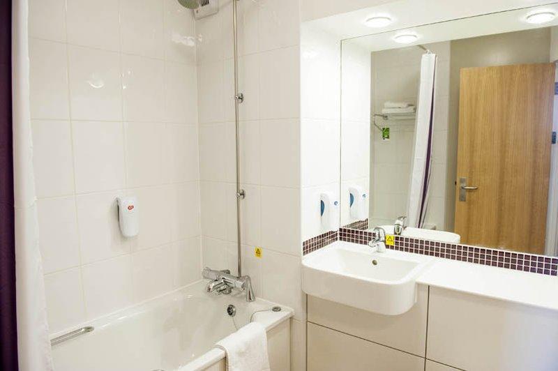 Premier Inn Bristol City Centre King Street Экстерьер фото