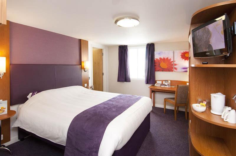 Premier Inn Bristol City Centre King Street Экстерьер фото